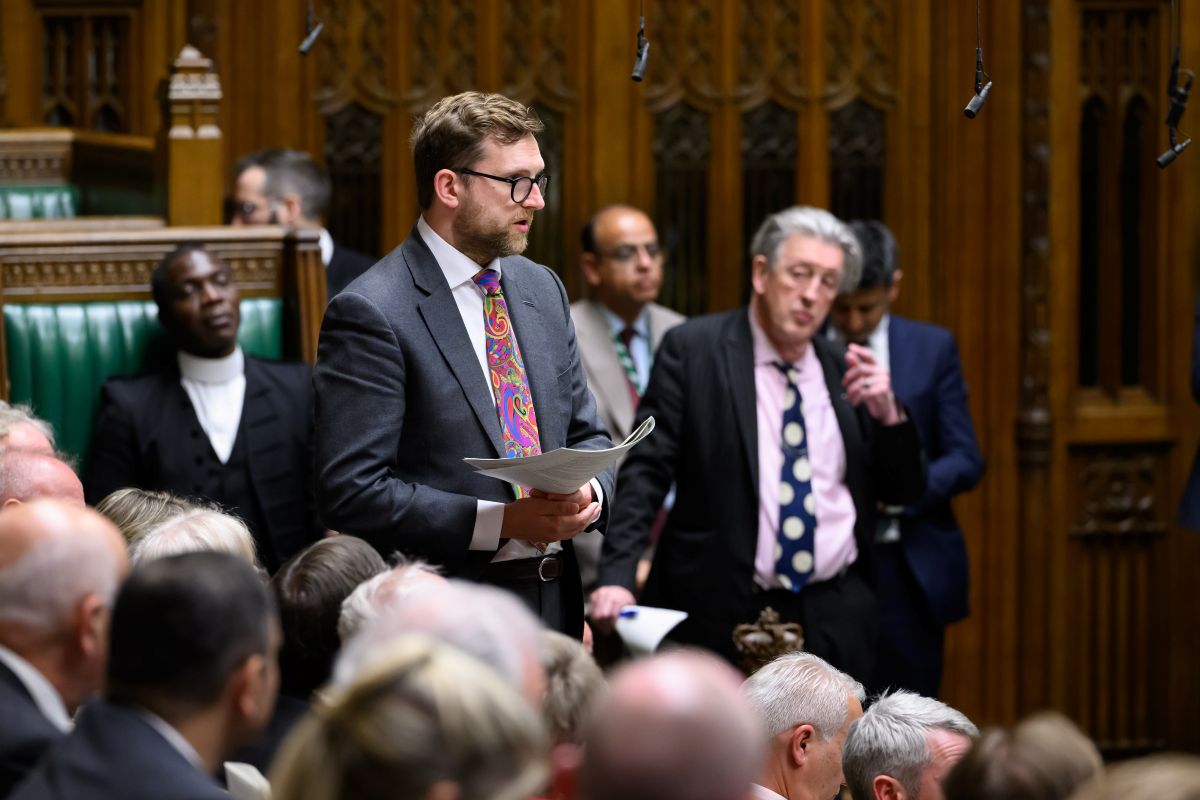 Henley And Thame MP Calls For Home Cooling Bill As Heatwaves Intensify