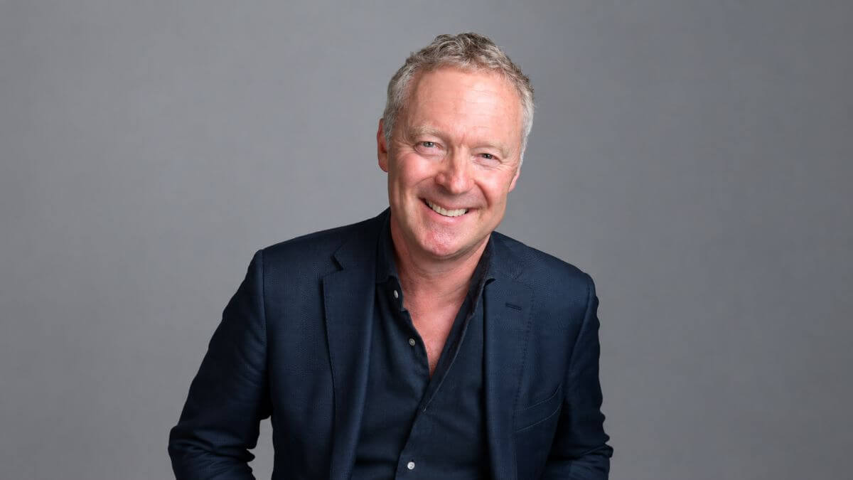 Rory Bremner Headlines Abingdon Comedy Night This Weekend